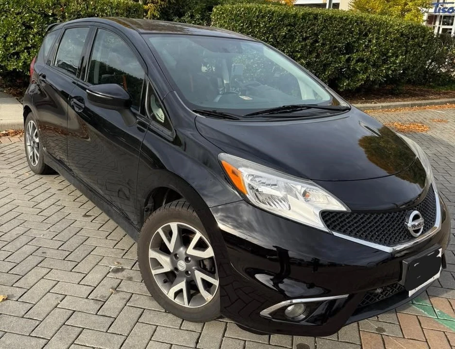 2016 Nissan Versa - Image 5 of 10