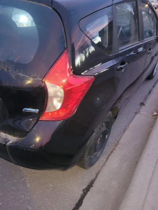 2016 Nissan Versa - Image 3 of 3