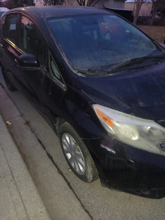 2016 Nissan Versa - Image 2 of 3