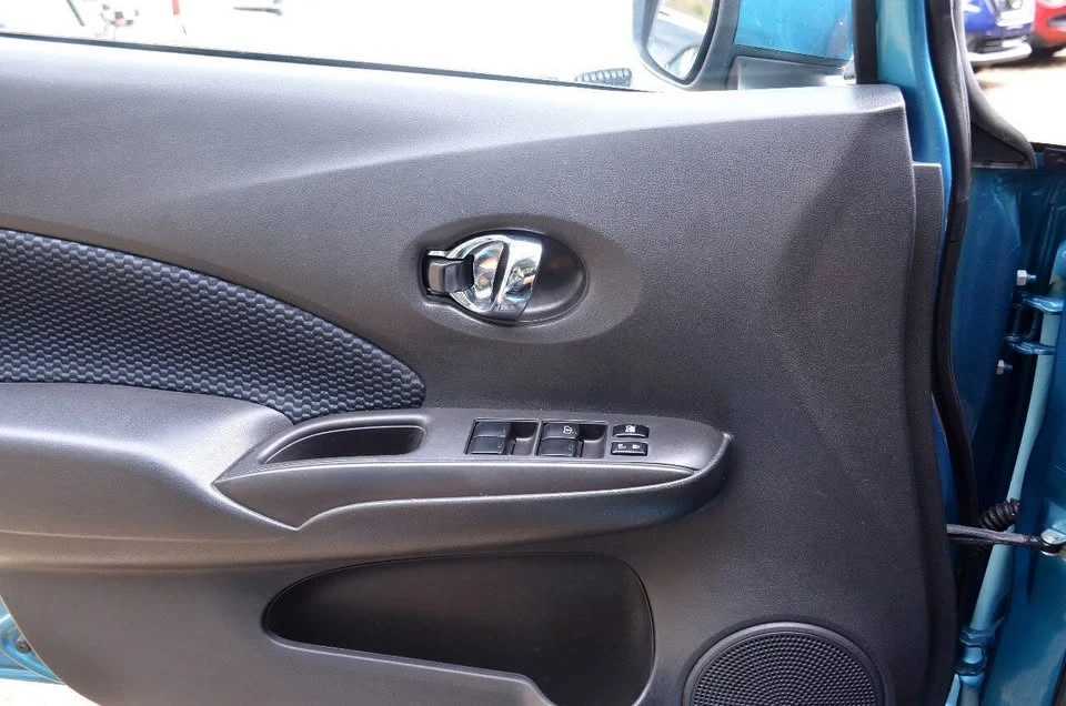 2016 Nissan Versa - Image 12 of 16