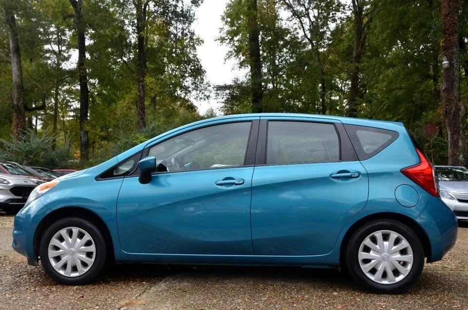 2016 Nissan Versa - Image 6 of 16