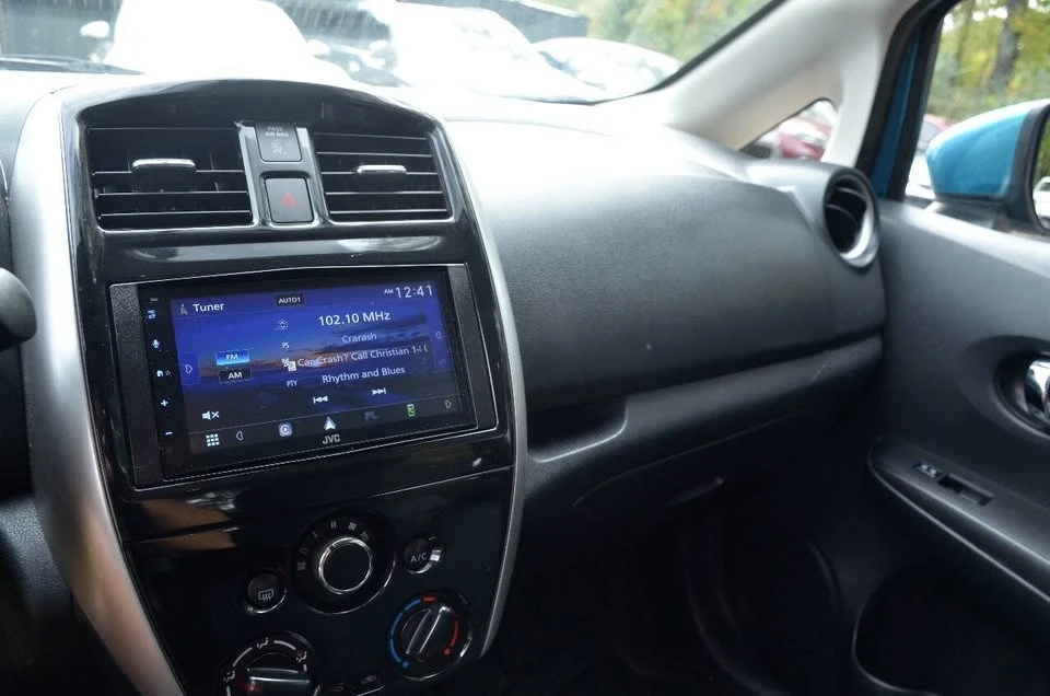 2016 Nissan Versa - Image 13 of 16
