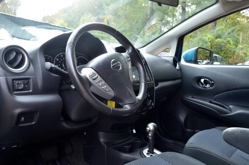 2016 Nissan Versa - Image 11 of 16