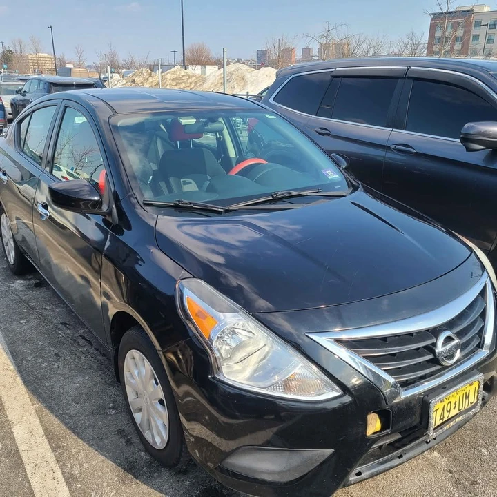2016 Nissan Versa - Image 6 of 9