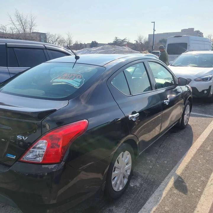 2016 Nissan Versa - Image 7 of 9