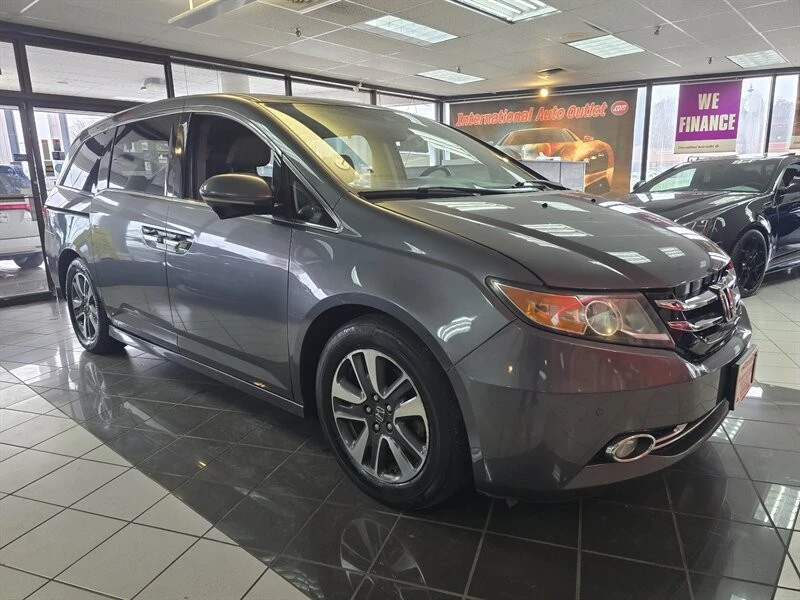 2016 Honda Odyssey - Image 3 of 4