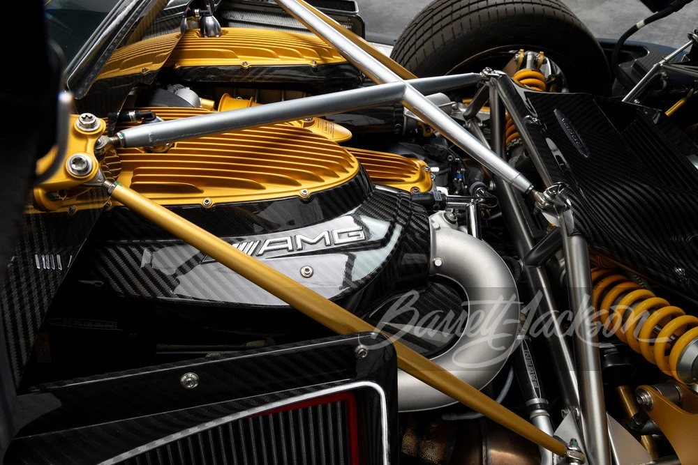2016 Pagani Huayra - Image 3 of 31