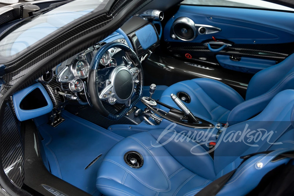 2016 Pagani Huayra - Image 4 of 31
