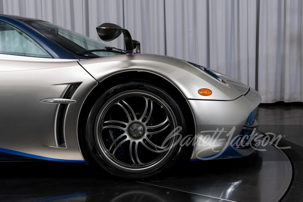 2016 Pagani Huayra - Image 7 of 31