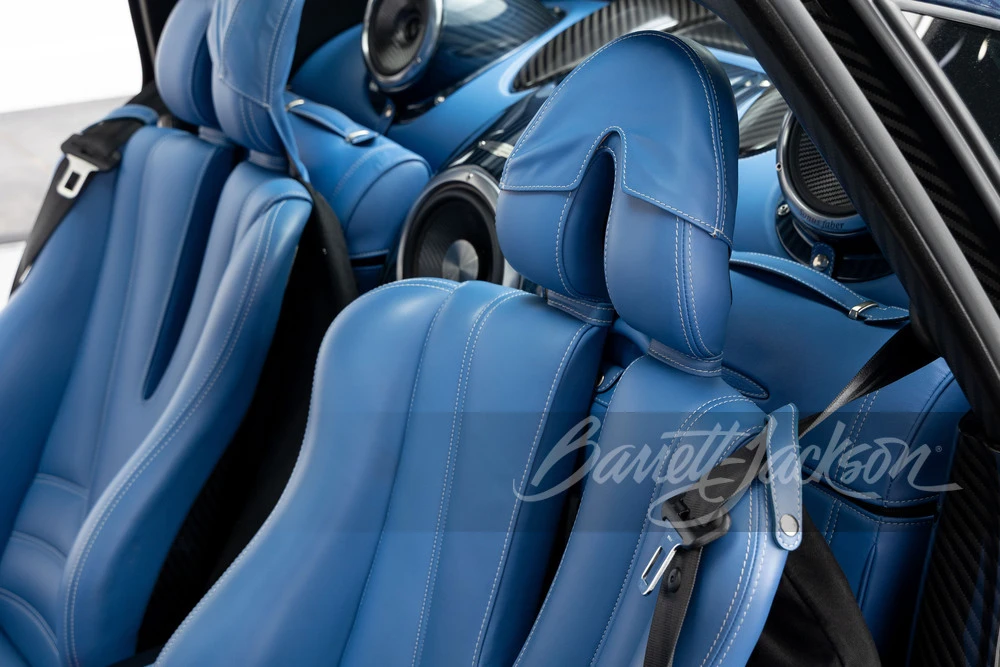 2016 Pagani Huayra - Image 10 of 31