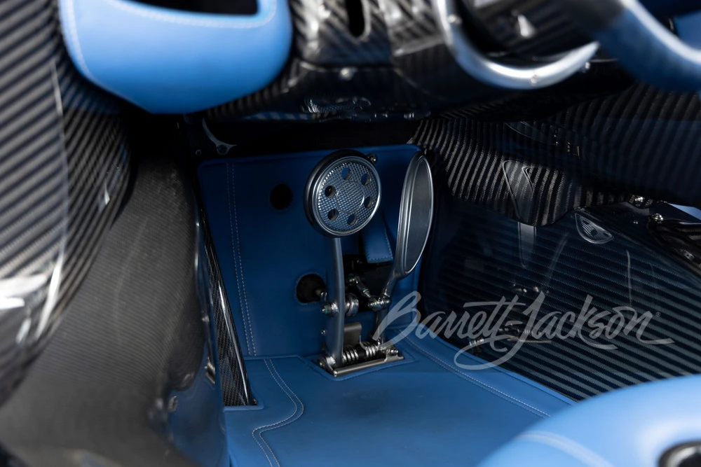 2016 Pagani Huayra - Image 15 of 31