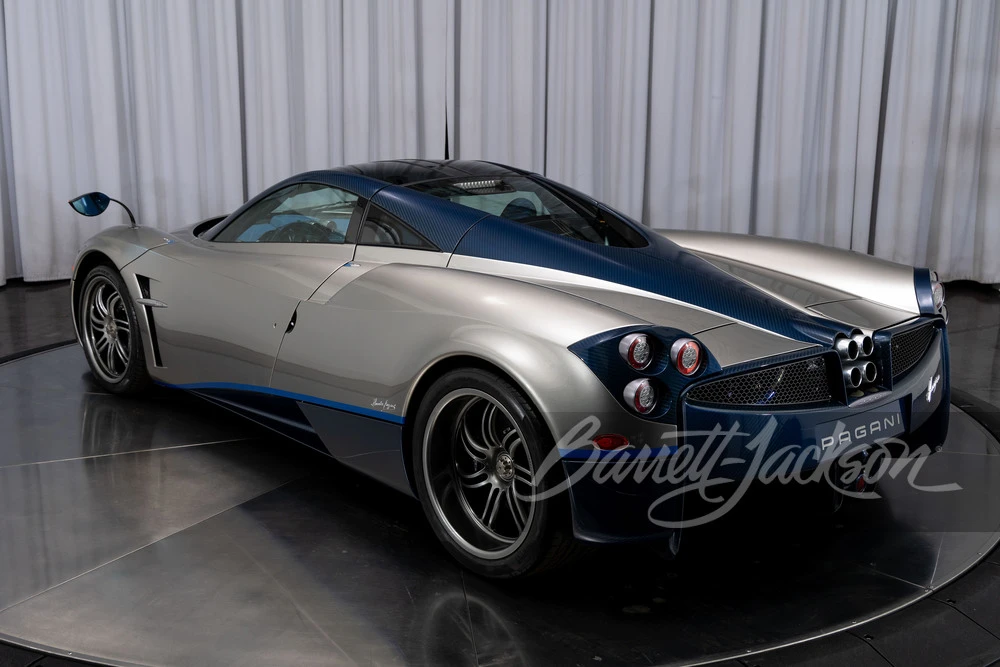 2016 Pagani Huayra - Image 28 of 31