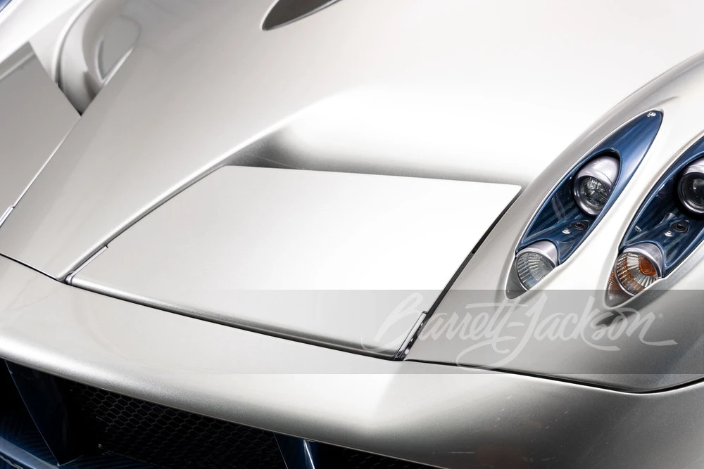 2016 Pagani Huayra - Image 30 of 31