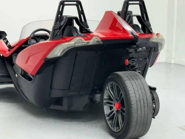 2016 Polaris Slingshot - Image 11 of 12