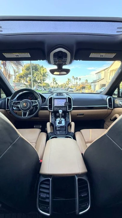 2016 Porsche 958 Cayenne - Image 13 of 18
