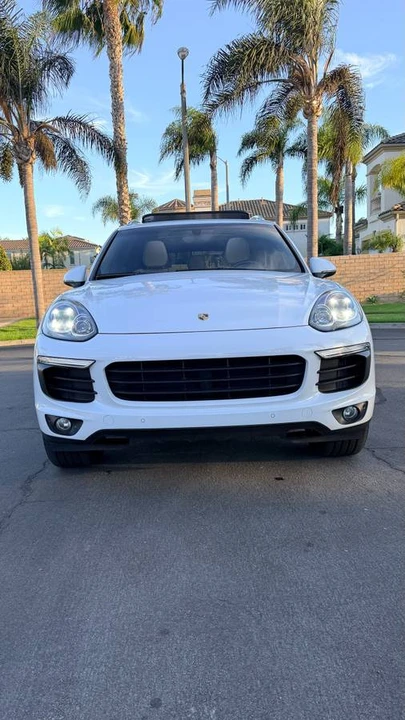 2016 Porsche 958 Cayenne - Image 3 of 18