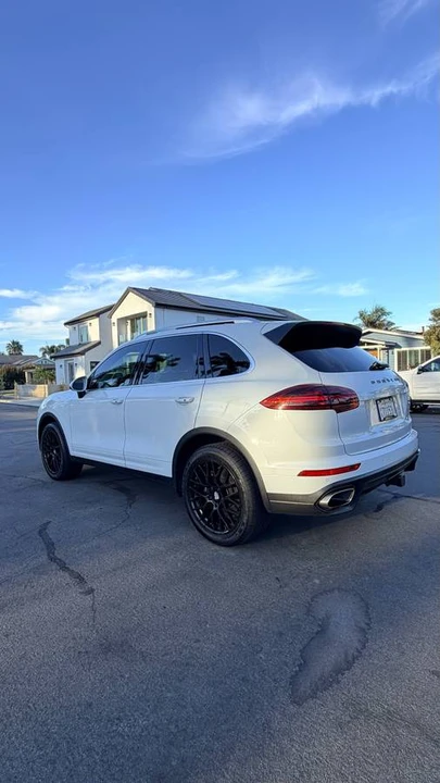 2016 Porsche 958 Cayenne - Image 7 of 18