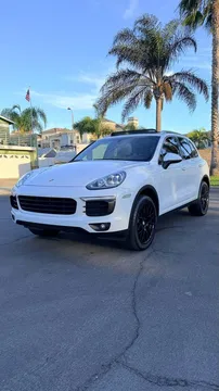 2016 Porsche Cayenne Premium Package
