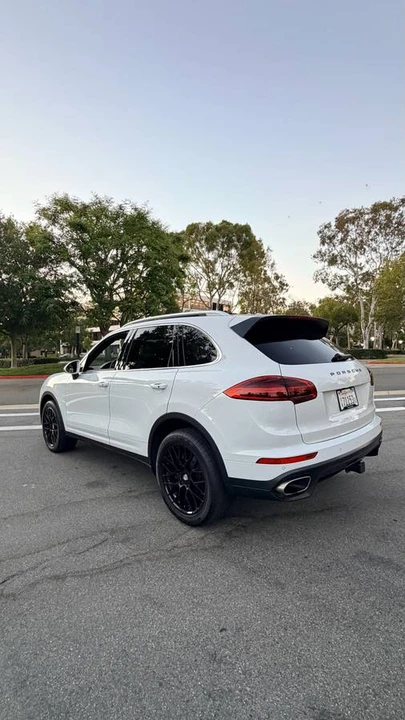 2016 Porsche 958 Cayenne - Image 7 of 18