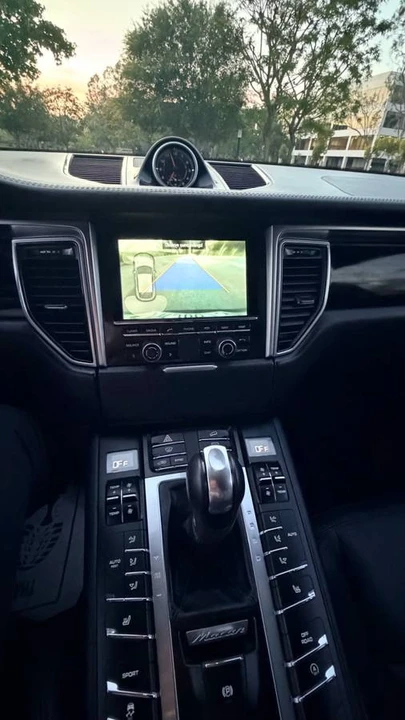 2016 Porsche Macan S - Image 15 of 17