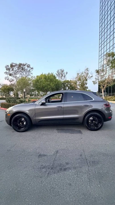 2016 Porsche Macan S - Image 8 of 17