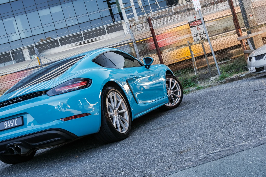 2016 Porsche 718 Cayman - Image 26 of 31