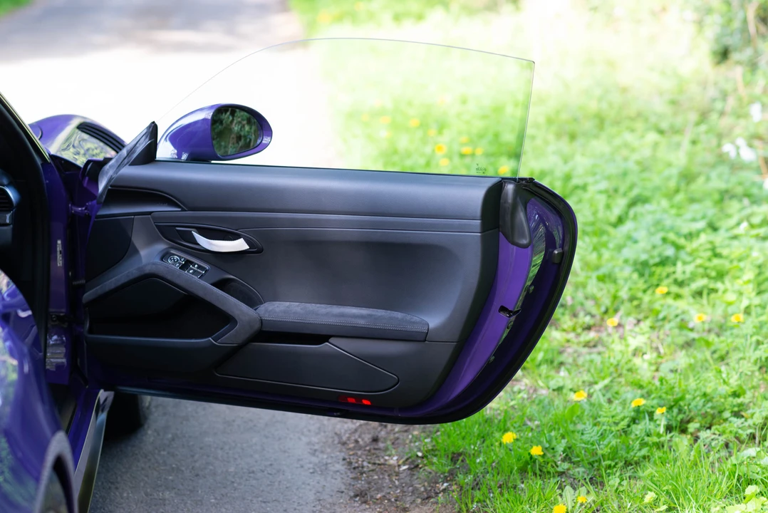 2016 Porsche 991 GT3 RS - Image 25 of 31