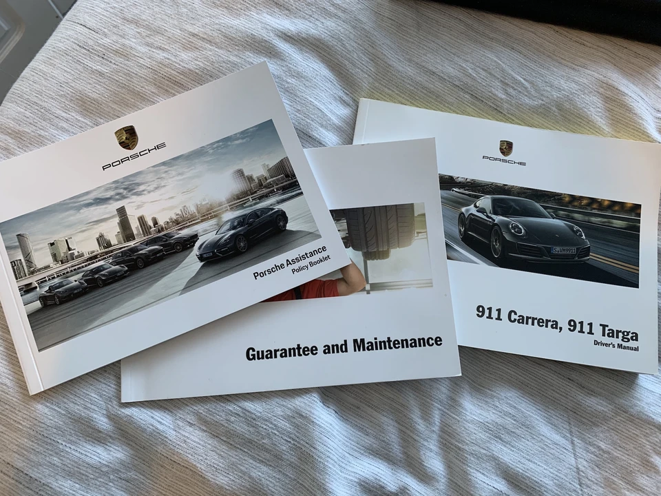 2016 Porsche 991 Carrera - Image 29 of 31