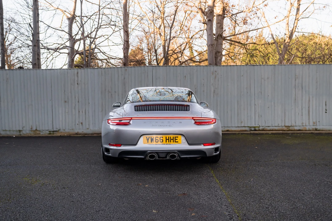 2016 Porsche 991 Targa 4 & 4S - Image 15 of 31