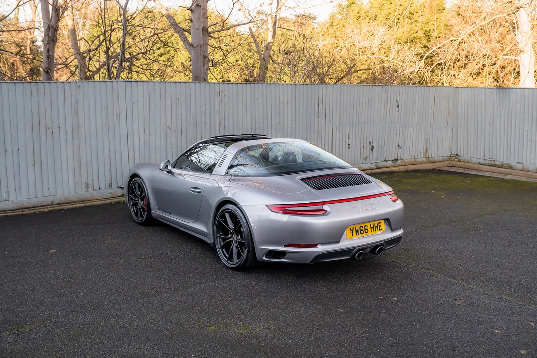 2016 Porsche 991 Targa 4 & 4S - Image 16 of 31