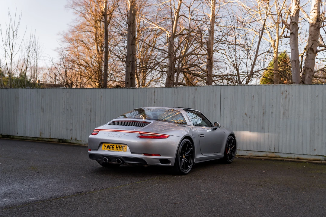 2016 Porsche 991 Targa 4 & 4S - Image 18 of 31