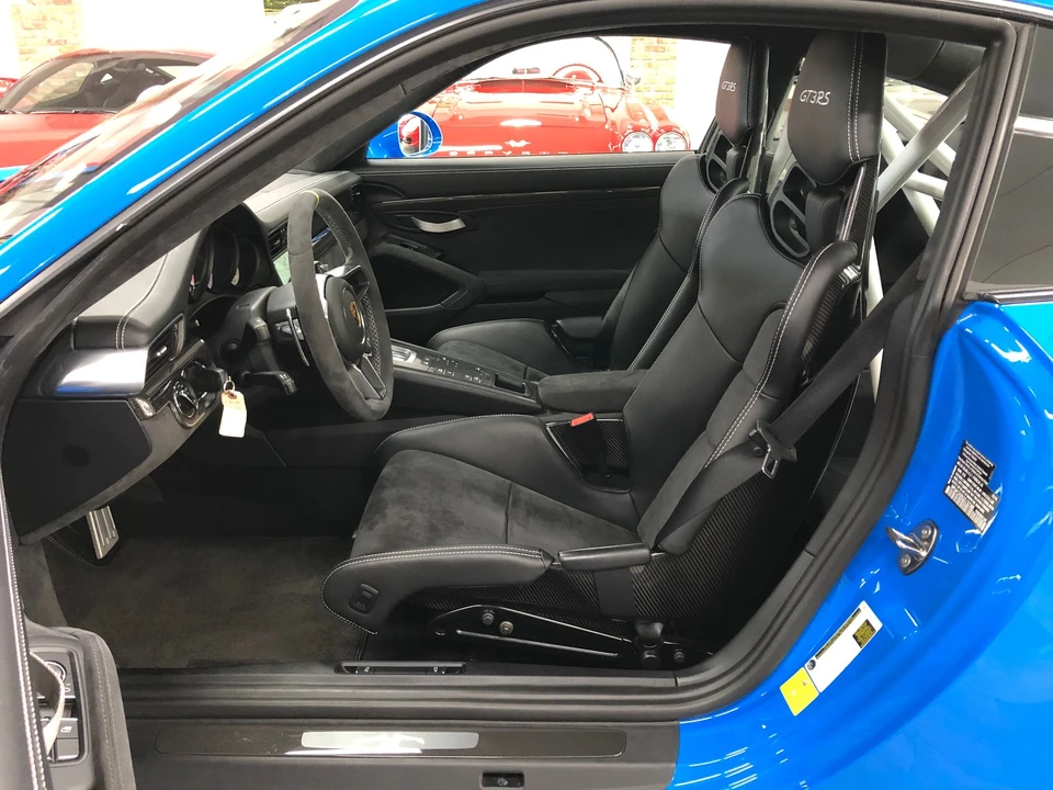 2016 Porsche 991 GT3 RS - Image 17 of 30