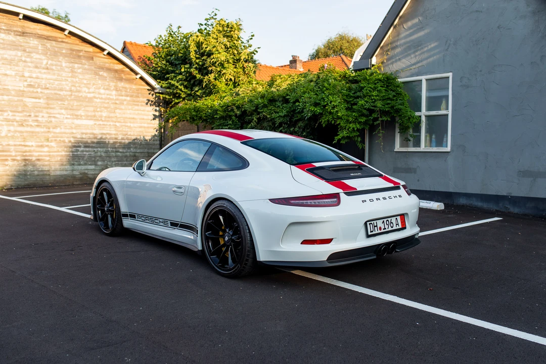 2016 Porsche 991 R - Image 10 of 31