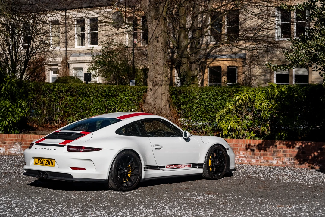 2016 Porsche 991 R - Image 11 of 31