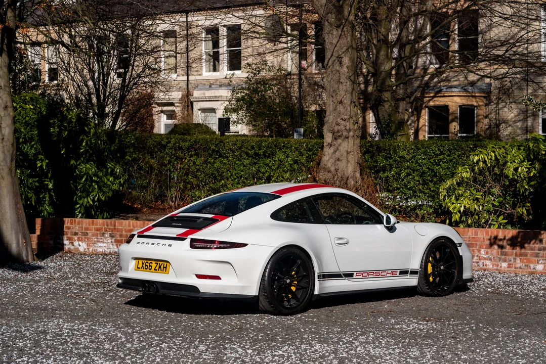 2016 Porsche 991 R - Image 12 of 31