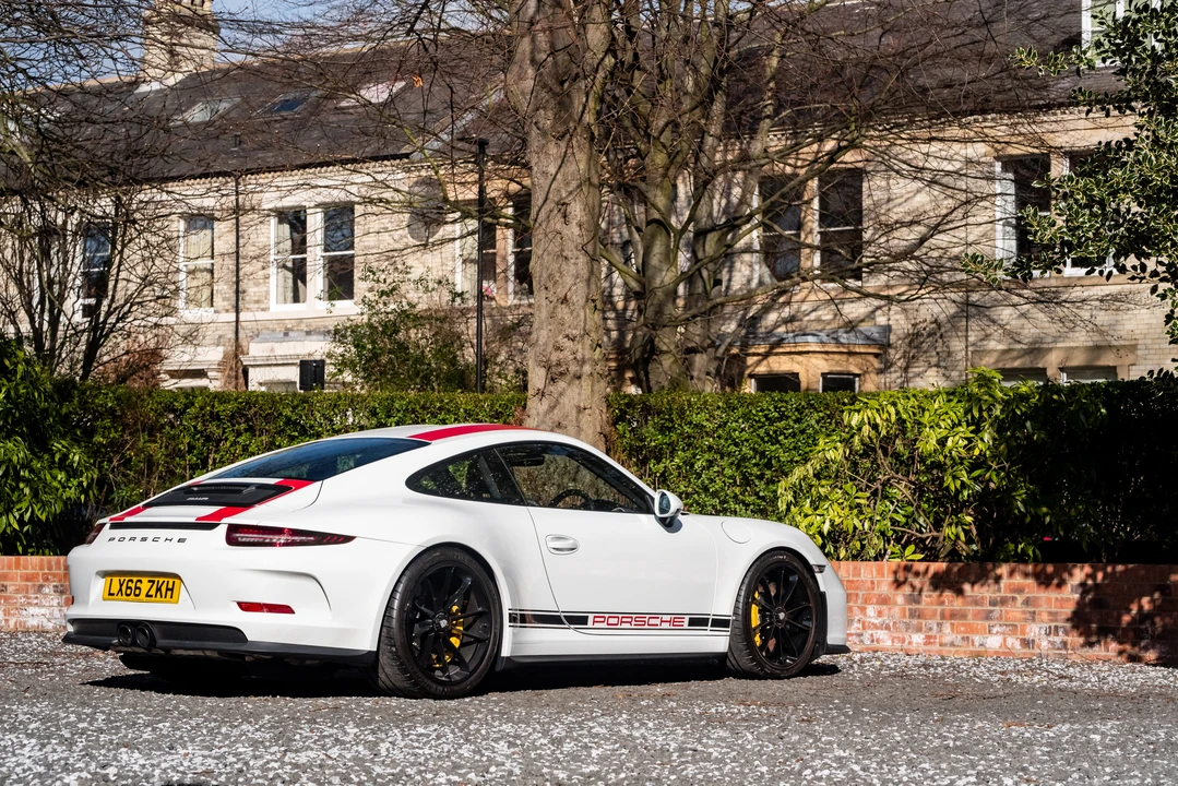 2016 Porsche 991 R - Image 13 of 31