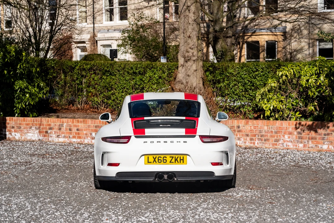 2016 Porsche 991 R - Image 17 of 31