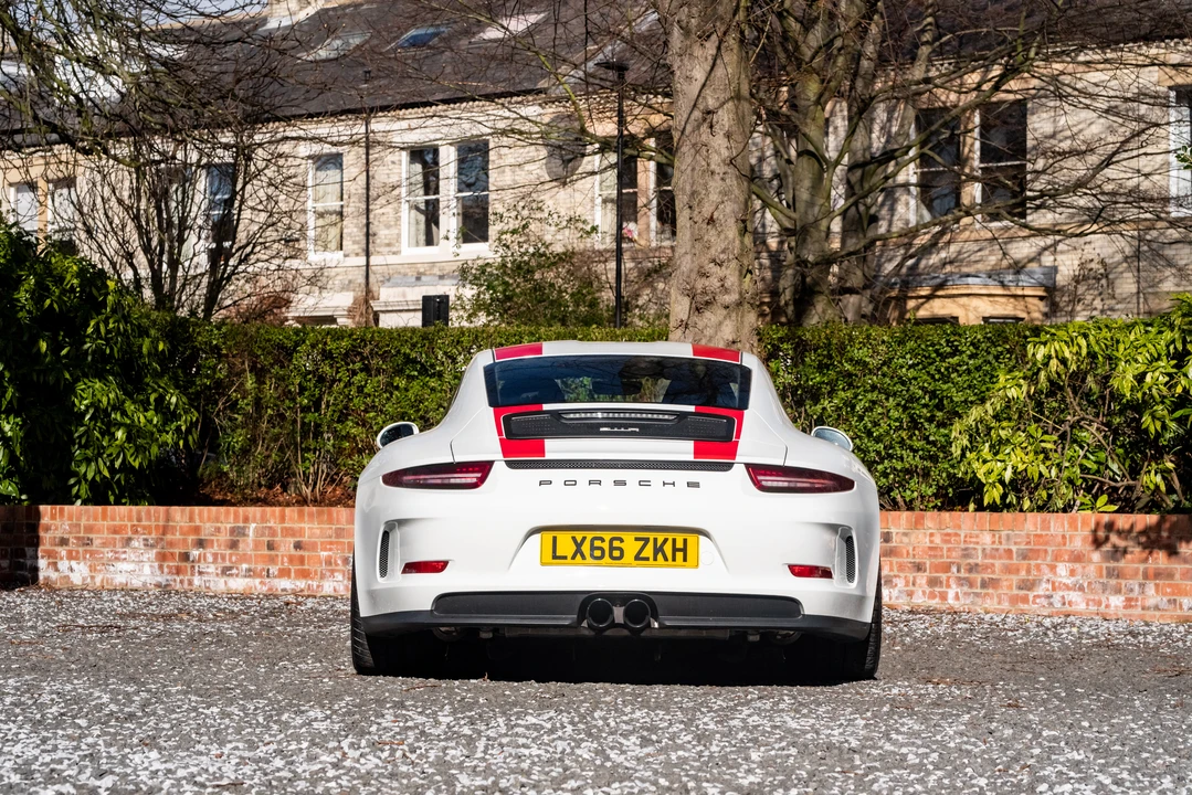 2016 Porsche 991 R - Image 18 of 31