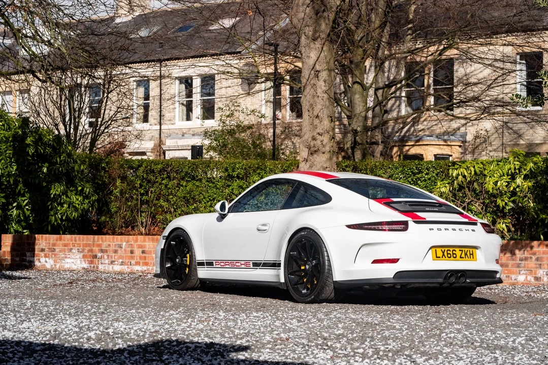 2016 Porsche 991 R - Image 23 of 31