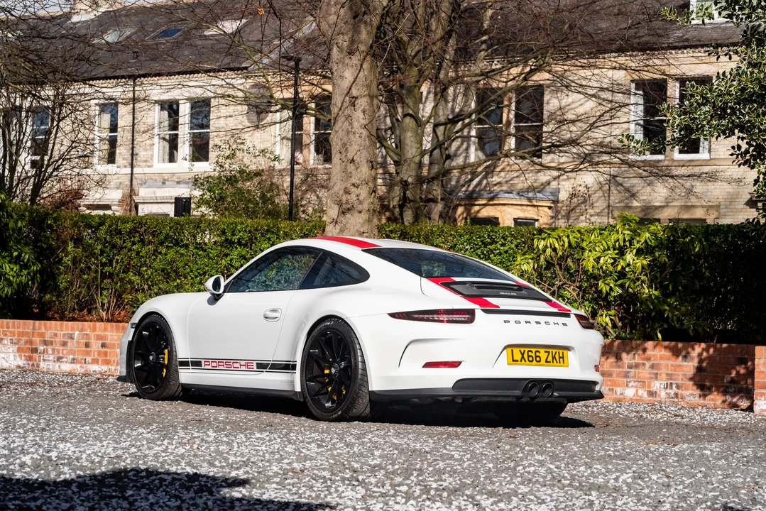 2016 Porsche 991 R - Image 24 of 31