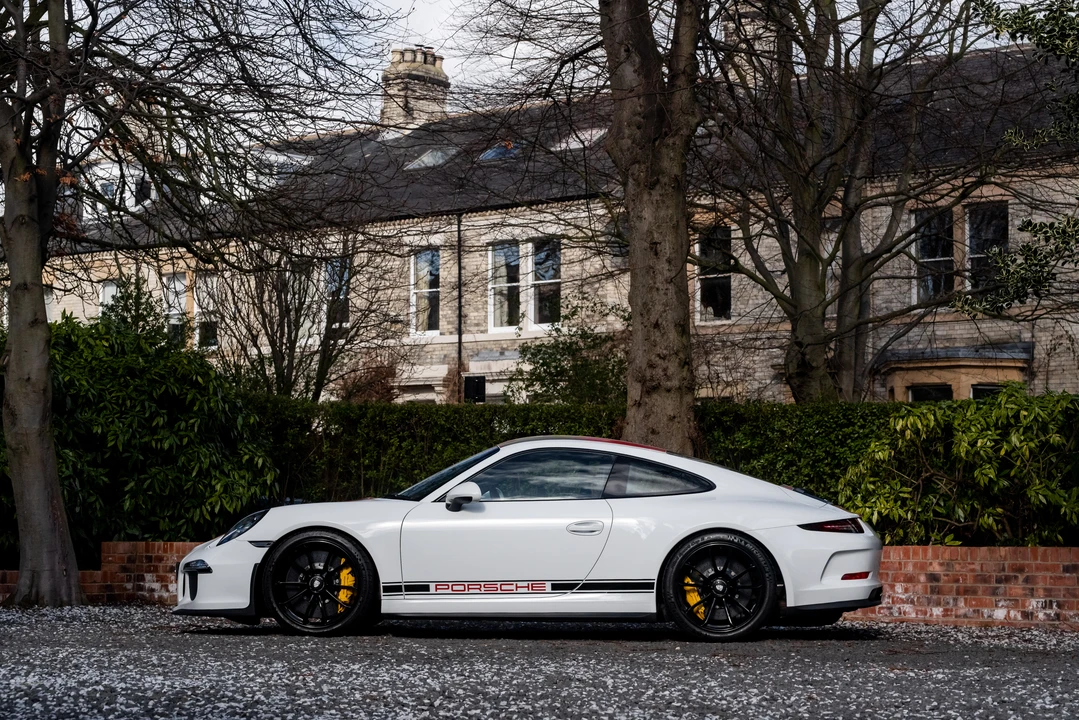 2016 Porsche 991 R - Image 27 of 31