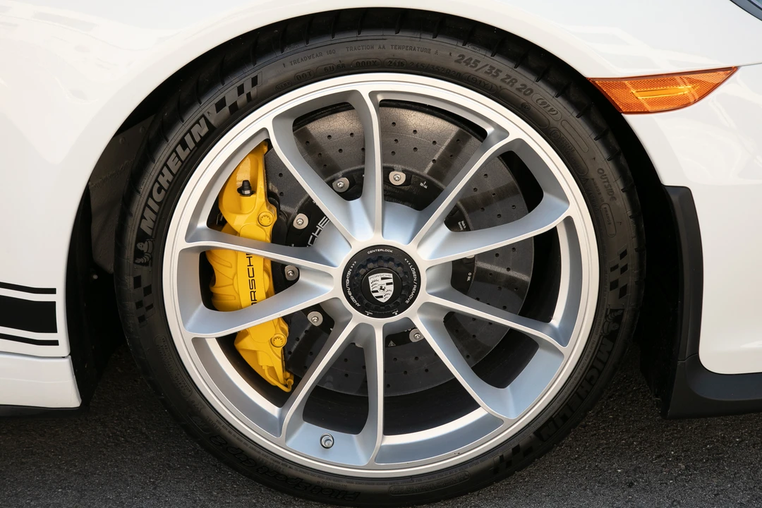 2016 Porsche 991 R - Image 24 of 31