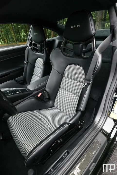 2016 Porsche 991 R - Image 17 of 21