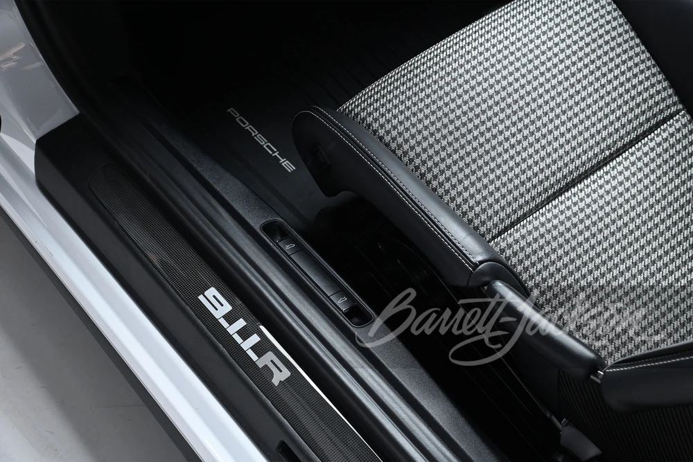2016 Porsche 991 R - Image 16 of 25