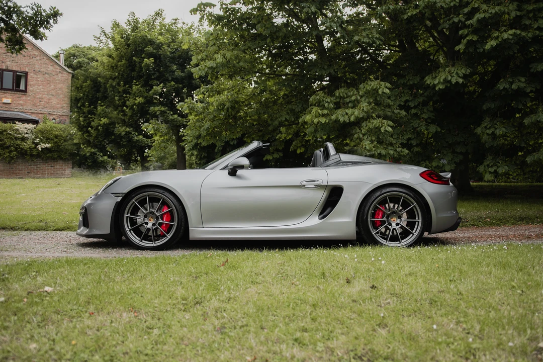 2016 Porsche 981 Boxster Spyder - Image 9 of 31