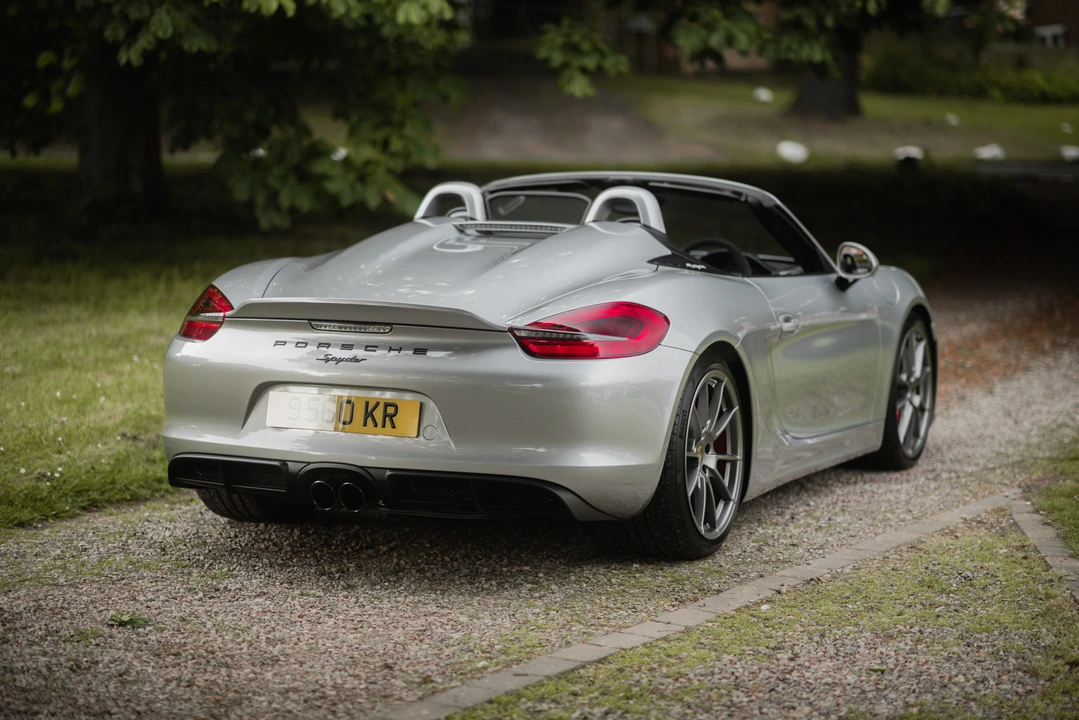2016 Porsche 981 Boxster Spyder - Image 14 of 31