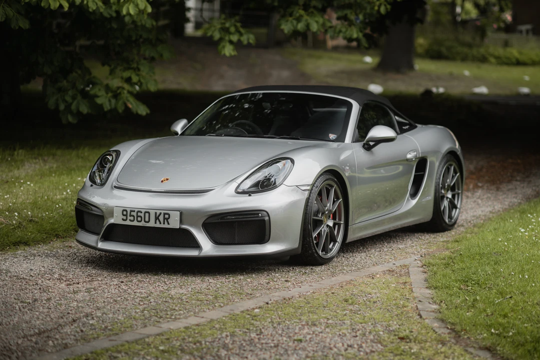 2016 Porsche 981 Boxster Spyder - Image 10 of 31
