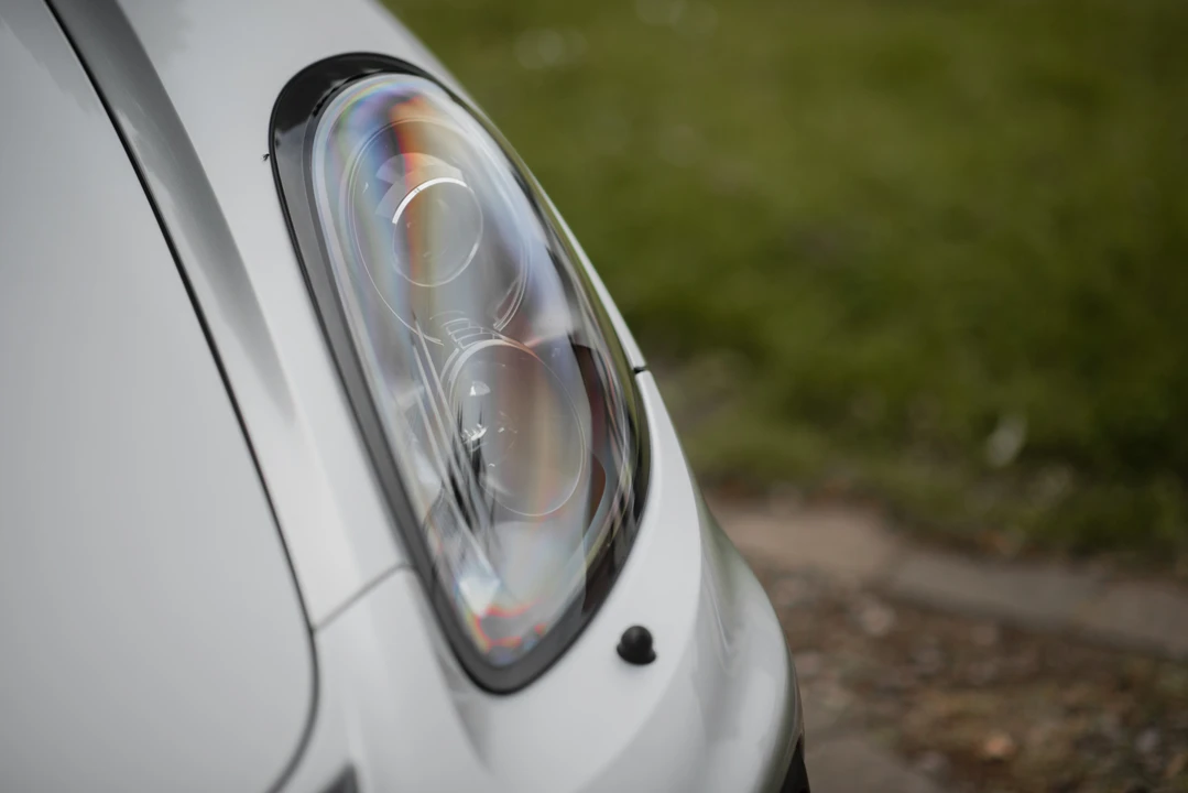 2016 Porsche 981 Boxster Spyder - Image 24 of 31