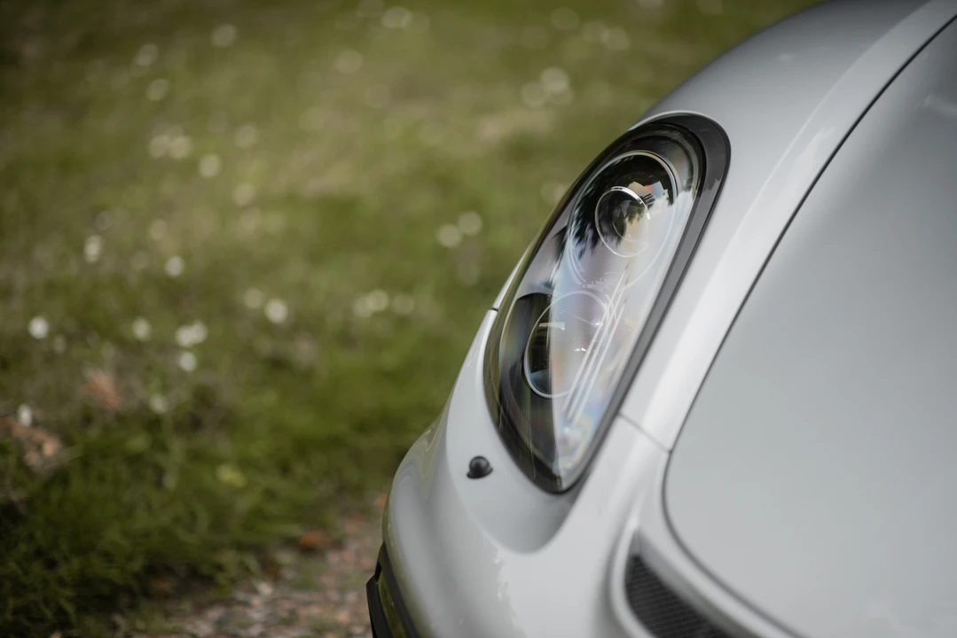 2016 Porsche 981 Boxster Spyder - Image 25 of 31