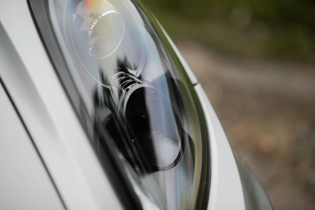 2016 Porsche 981 Boxster Spyder - Image 29 of 31